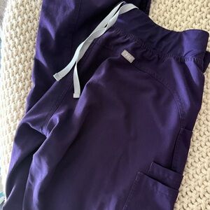 Figs Kade scrubs . Medium tall